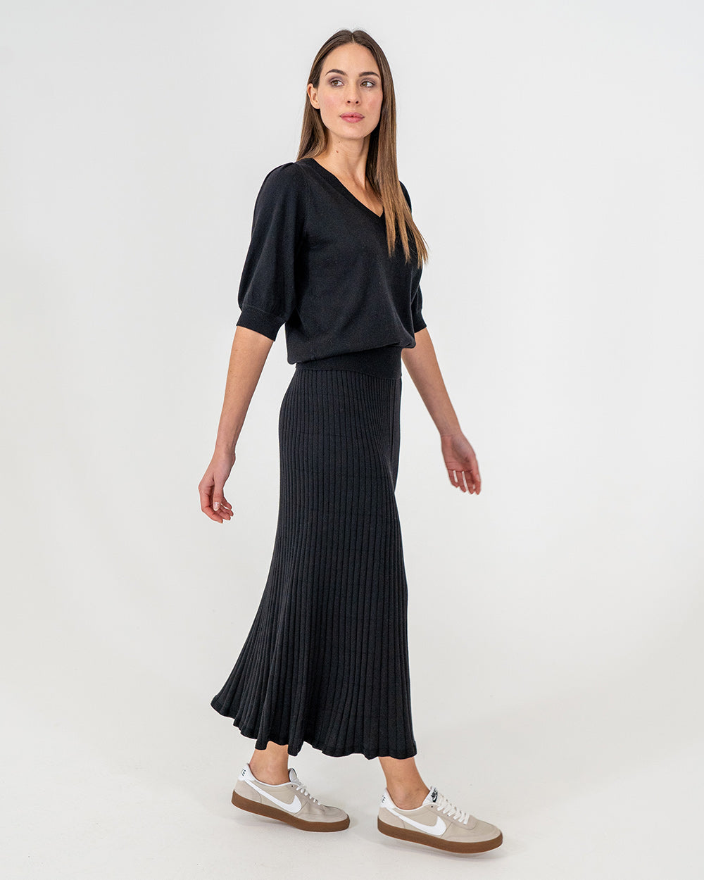 Evita Short Sleeve Knit - Black