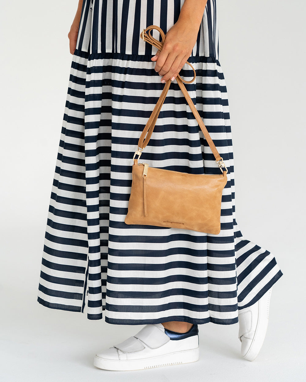 Molly Crossbody - Vintage Tan