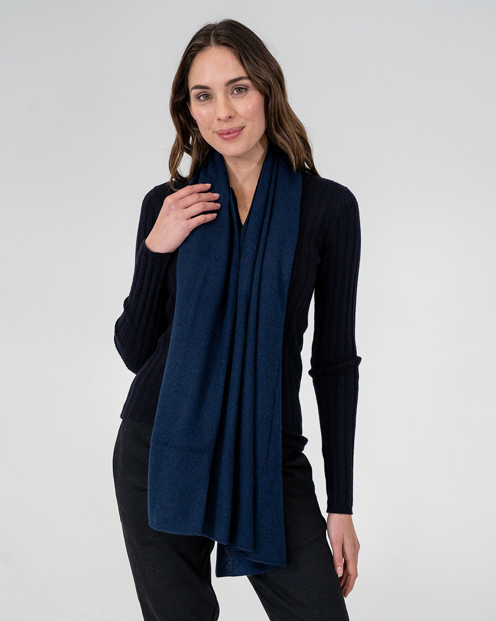 Cashmere Caplet - Navy - Arlington Milne